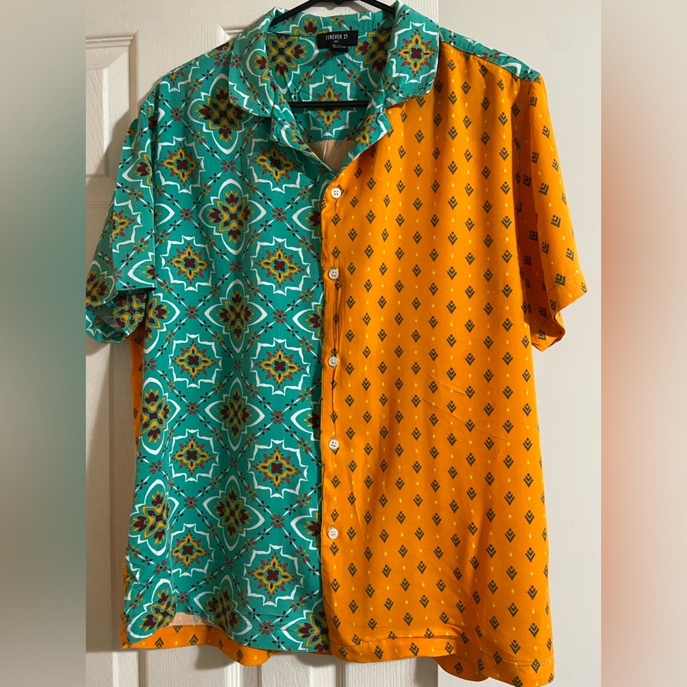 Vibrant Forever 21 Men’s Button-Up Shirt – Size Large